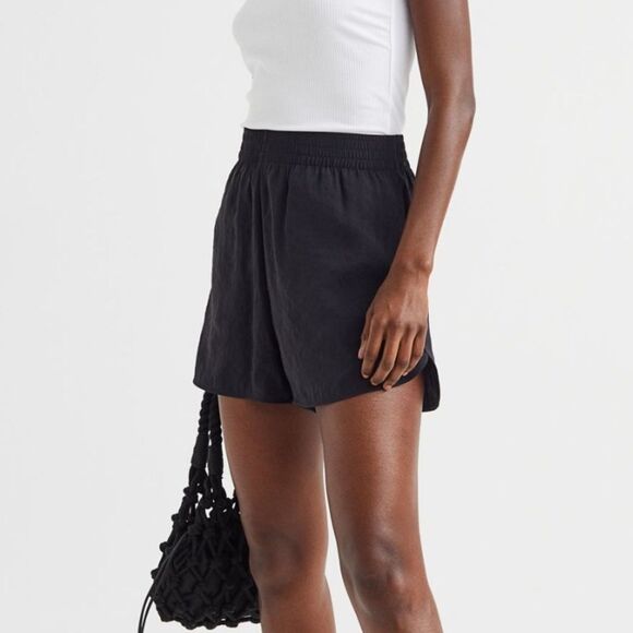 H&M Pants - H&M Pull On Shorts